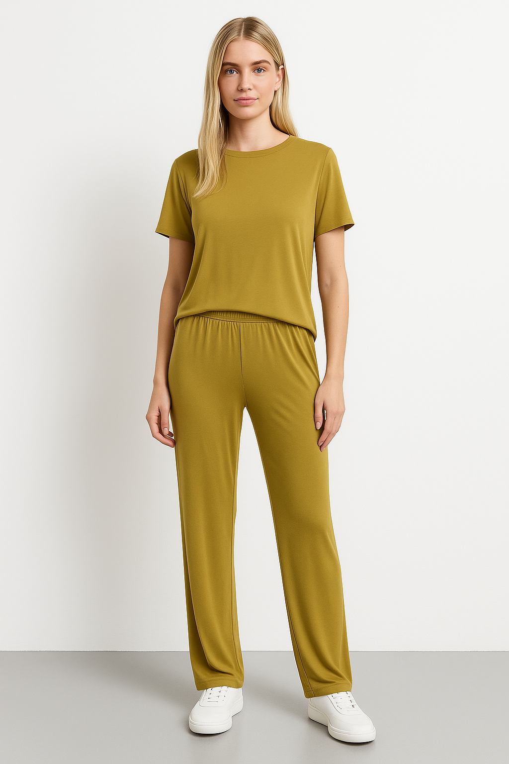 Dam Lounge Set – Kortärmad Topp – Croppad Passform – Vida Byxor – Mjuk Andningsbar Textil