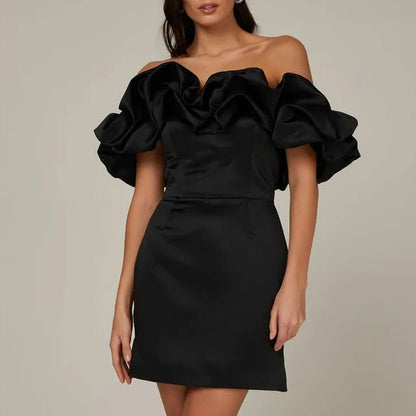 Dam Klänning - Off Shoulder - Figurnära - Volangdetaljer - Elegant Festklänning