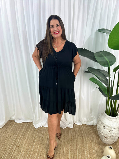 Damklänning - V-ringning - Korta Fjärilsärmar - Knappdetaljer - Justerbar Midja - Volangkjol