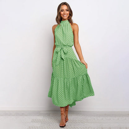 Dam Klänning - Halterneck Polka Dot - Figursydd Midja - Flödande Midi Modell