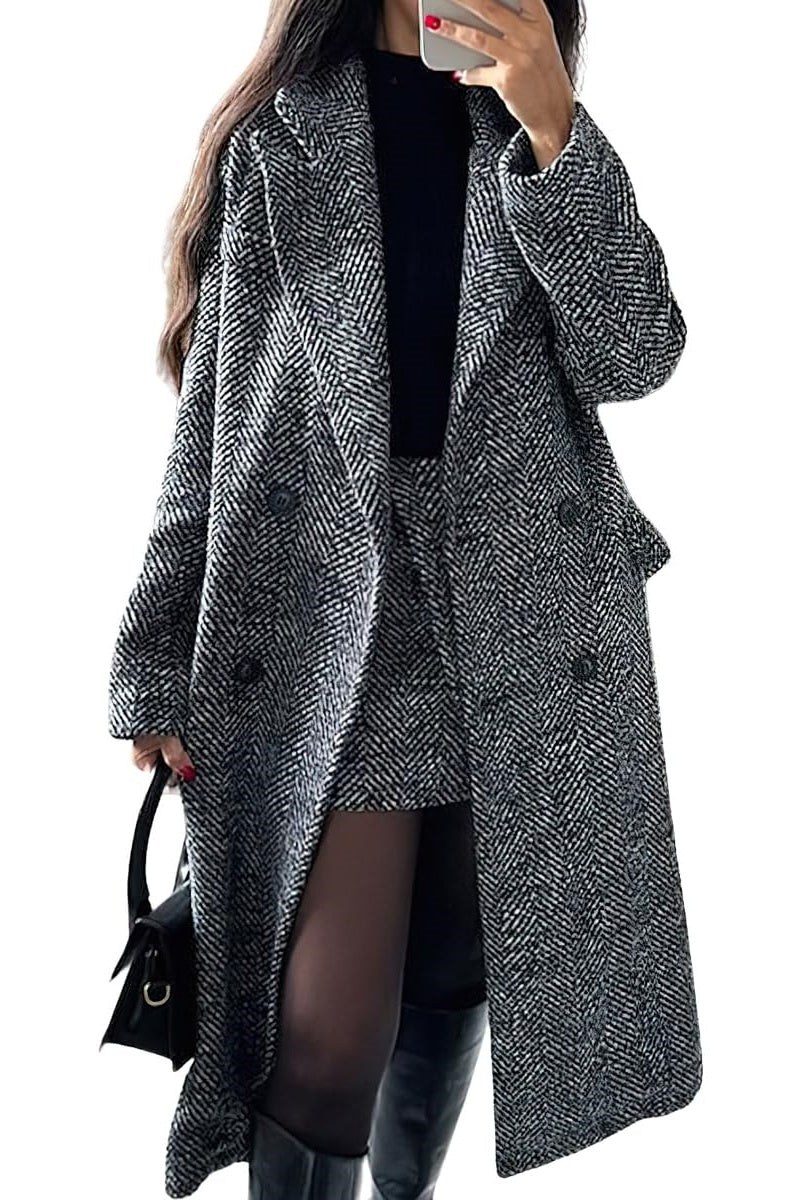 Dam Kappa – Ullmix – Lång Dubbelknäppt – Oversize Passform – Herringbone Mönster