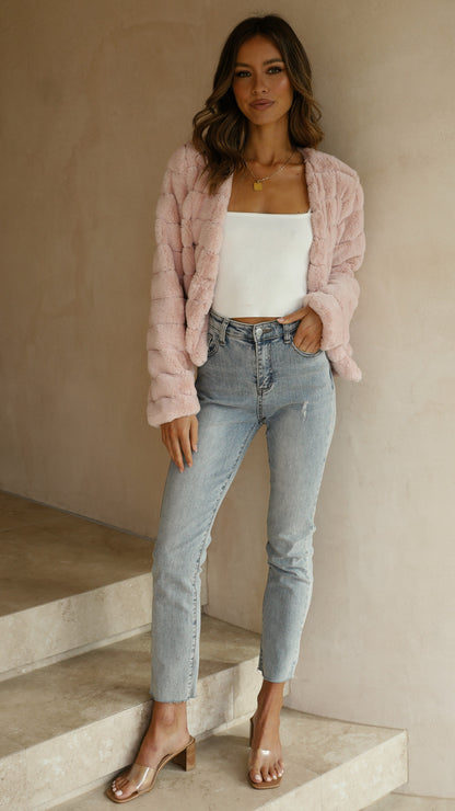 Damjacka – Kort Modell – Quilted Struktur – Öppen Front – Figurnära Passform