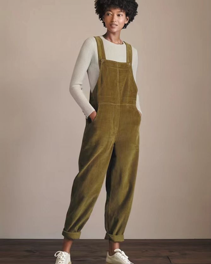 Damoverall – Corduroy – Avslappnad Passform – Justerbara Axelband – Slag vid Benavslut