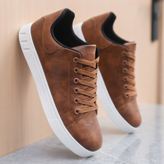 Herrsneakers – Syntetläder – Låg modell – Gummisula – Snörning – Vardagskomfort