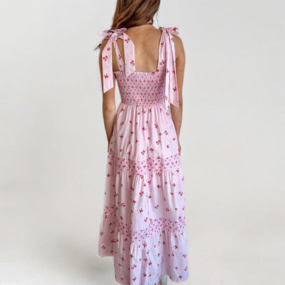 Damklänning – Smockad Livdel – Volangkjol Maxi – Blommigt Mönster – Knytband