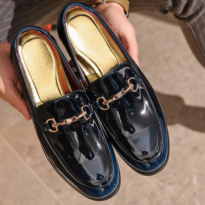 Herrloafers – Slip-on – Blank finish – Metallspänne – Elegant passform – Festklädsel