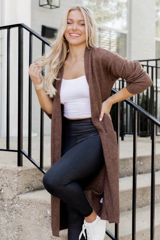 Damkofta – Lång Modell – Ledig Passform – Stickat Tyg – Öppen Front med Fickor