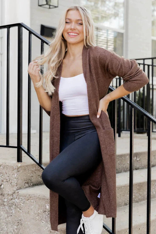 Damkofta – Lång Modell – Ledig Passform – Stickat Tyg – Öppen Front med Fickor