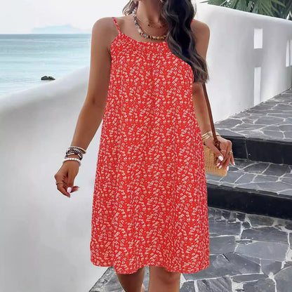 Damklänning – Swingmodell – Blommigt Mönster – Luftigt Tyg – Avslappnad Passform – Knälång