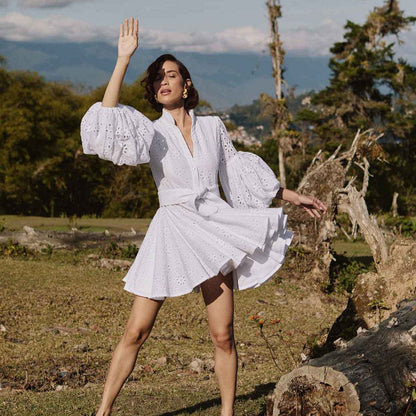 Damklänning A-linje – Bomull – Puffärm – Broderad spets – Knytband i midjan