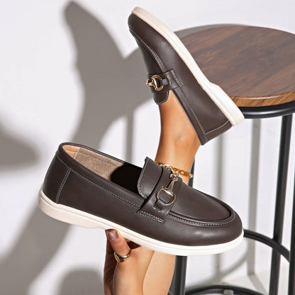 Damloafers – Elegant Slip-in Design – Rund Tå – Metalldekor – Smidig Passform