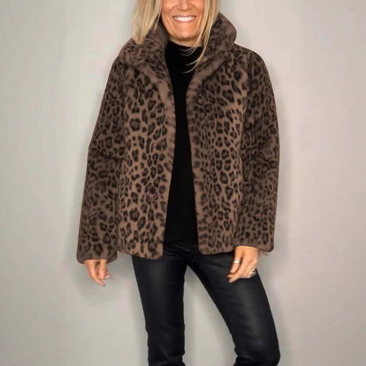 Dam Kappa – Fuskpäls – Oversize Passform – Notchkrage – Leopardmönster