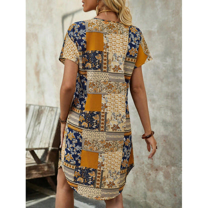 Damklänning – Lös Passform – Patchworkdesign – V-ringning – Kort Ärm – Bomull