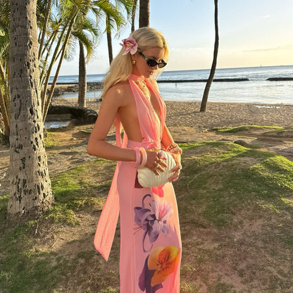 Damklänning maxi – Slim fit – Halterneck – Djup V-ringning – Blommig mesh