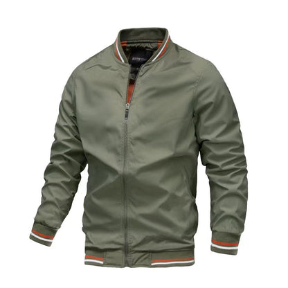 Herrjacka – Slim Fit – Ståkrage – Ribbad Fåll och Mudd – Lättviktsmaterial – Dragkedja