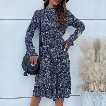 Damklänning midi – Slim fit – Hög hals – Lång ärm – Bälte