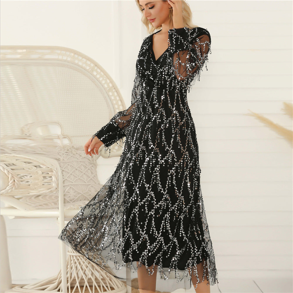 Klänning dam – Slim fit – Hellång – V-ringning – Paljettdetaljer – Transparenta ärmar