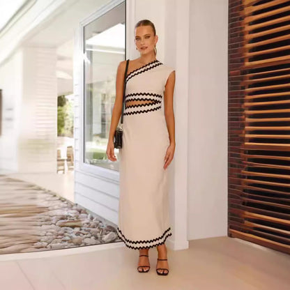 Damklänning maxi – Slim fit – Enaxlad – Asymmetrisk urringning – Elegant kantdetalj