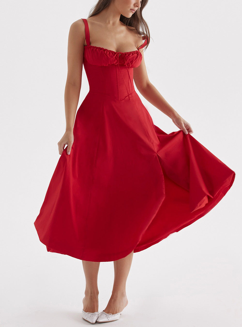 Damklänning midi – Ärmös – Figurnära liv – Knytning fram – Blommigt mönster