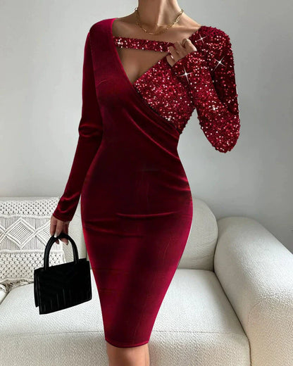 Klänning Dam Midi – Slim Fit – V-ringning – Ribbstickad – Asymmetrisk ärm – KedjeDetalj