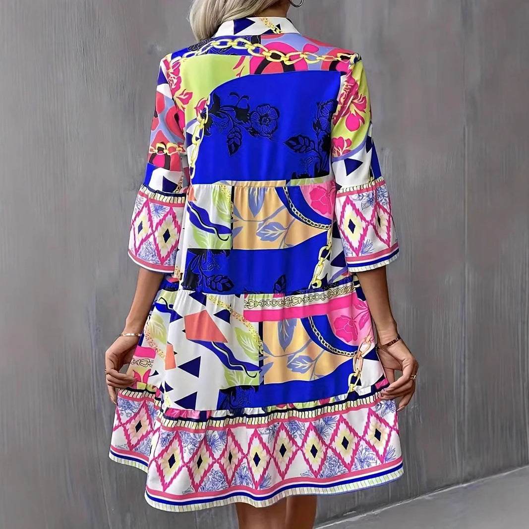 Damklänning – Avslappnad Passform – V-ringning – Volangkant – Vida Ärmarslut – Mönstrad