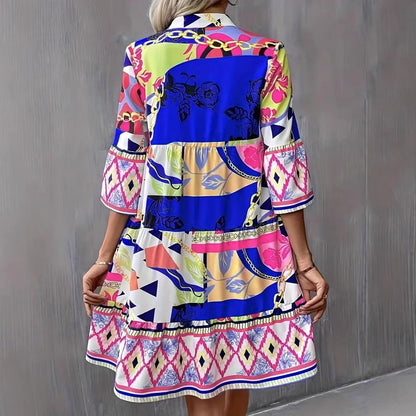 Damklänning – Avslappnad Passform – V-ringning – Volangkant – Vida Ärmarslut – Mönstrad