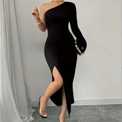Damklänning bodycon – Off shoulder – Asymmetrisk slits – Elegant aftonmodell