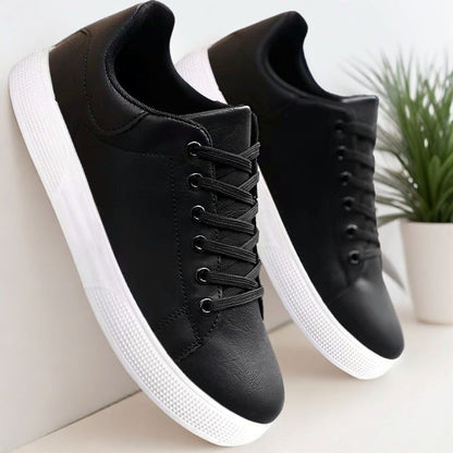 Herrsneakers – Syntetläder – Låg modell – Gummisula – Snörning – Vardagskomfort