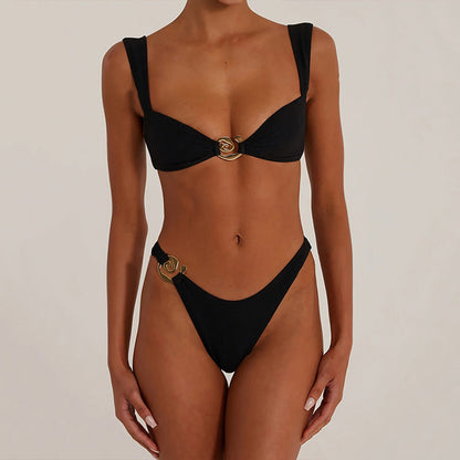 Dam Bikini Set – Hög Benskärning – Andningsbart Stretchtyg – Metallring Detaljer