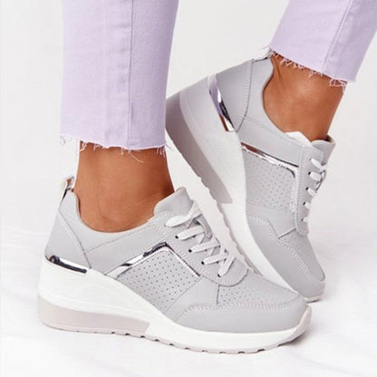 Dam Sneakers – Plattformssula – Snörning – Ventilerande Paneler – Modern Stil