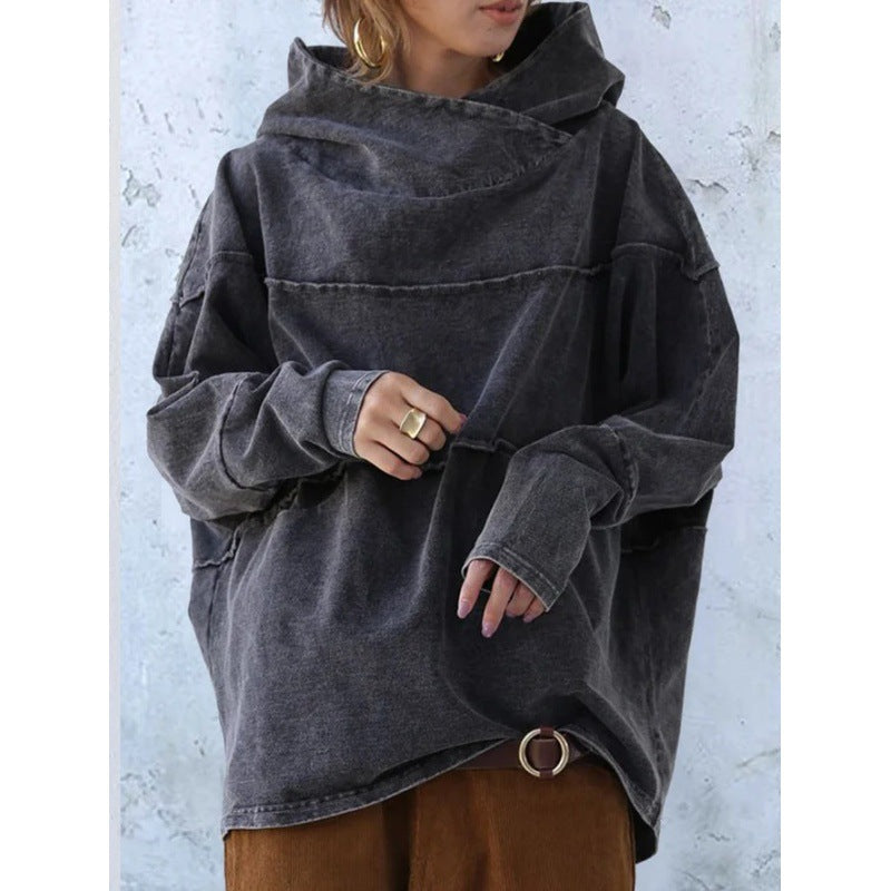 Dam Hoodie – Oversize Passform – Draperad Krage – Dekonstruerade Sömmar – Mjuk Cottonblandning