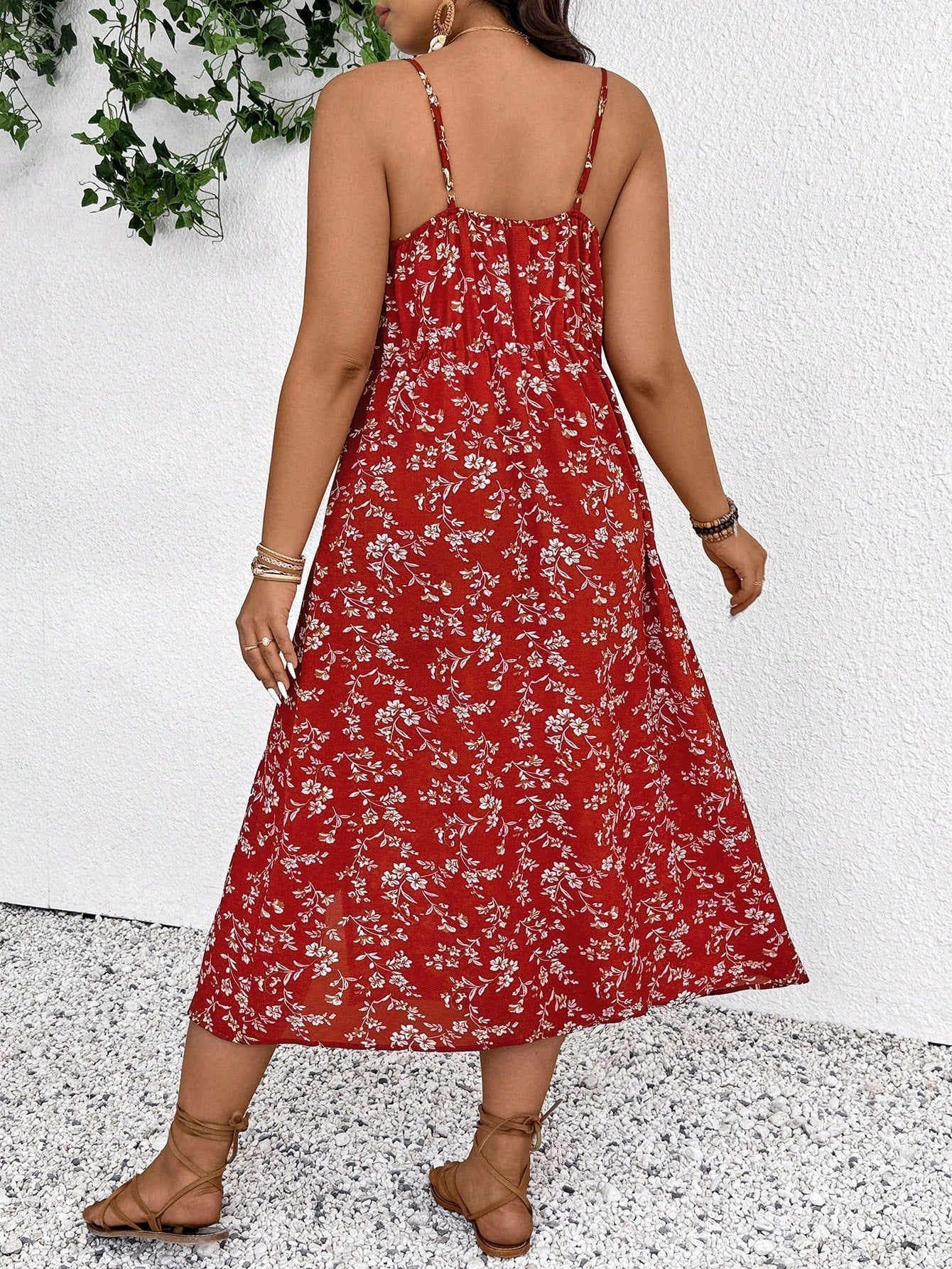 Klänning dam maxi – Blommig design – Tunna axelband – Bomullsblandning – Slits