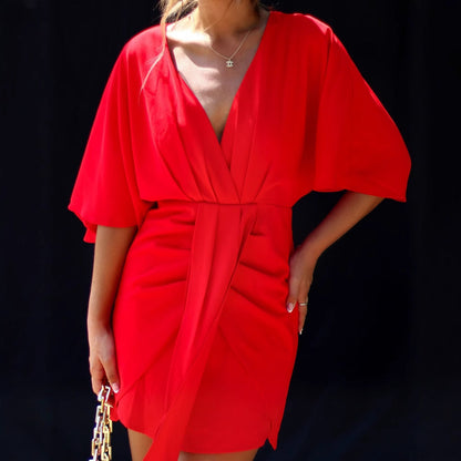 Damklänning Skater – Djup V-ringning – Draperat Midjeparti – Andningsbar Mini