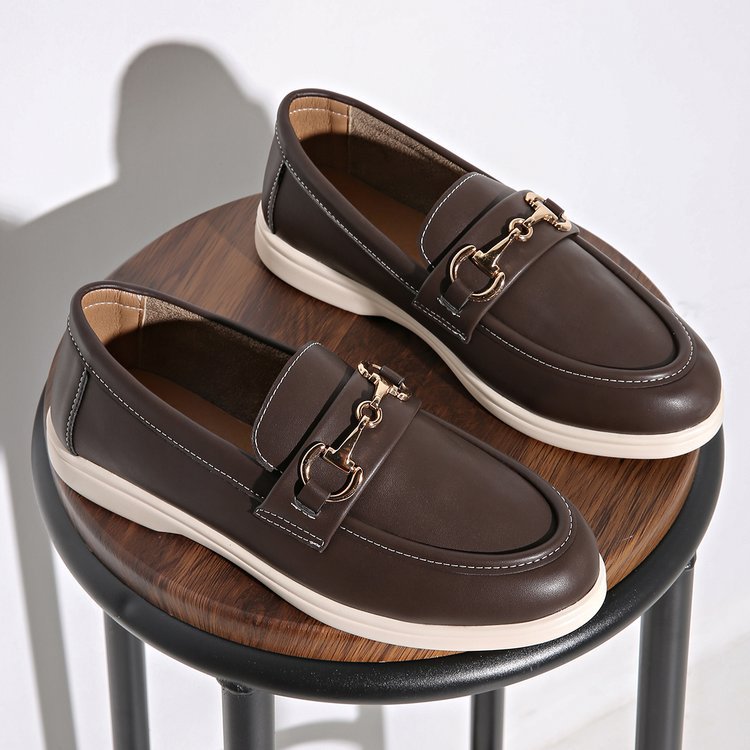 Damloafers – Elegant Slip-in Design – Rund Tå – Metalldekor – Smidig Passform