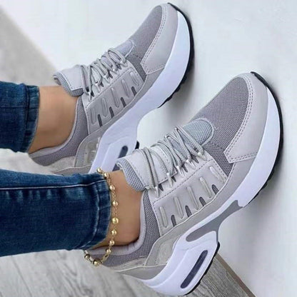 Dam Sneakers – Plattformssula – Andningsbar Design – Snörning – Sportig Stil