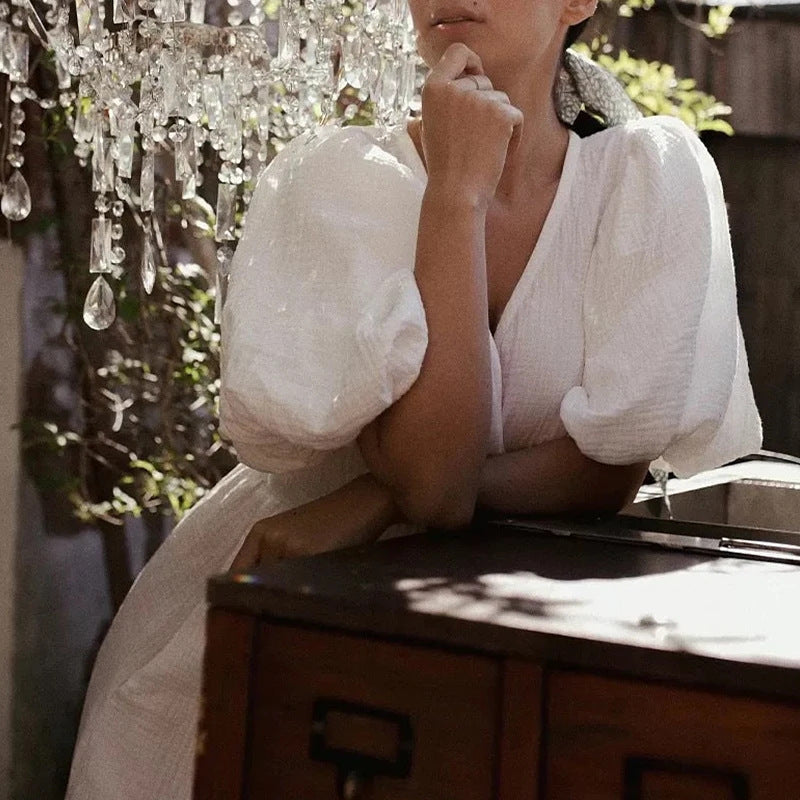 Damklänning – V-ringning – Puffärm – Textur – Avslappnad Passform – Midilängd