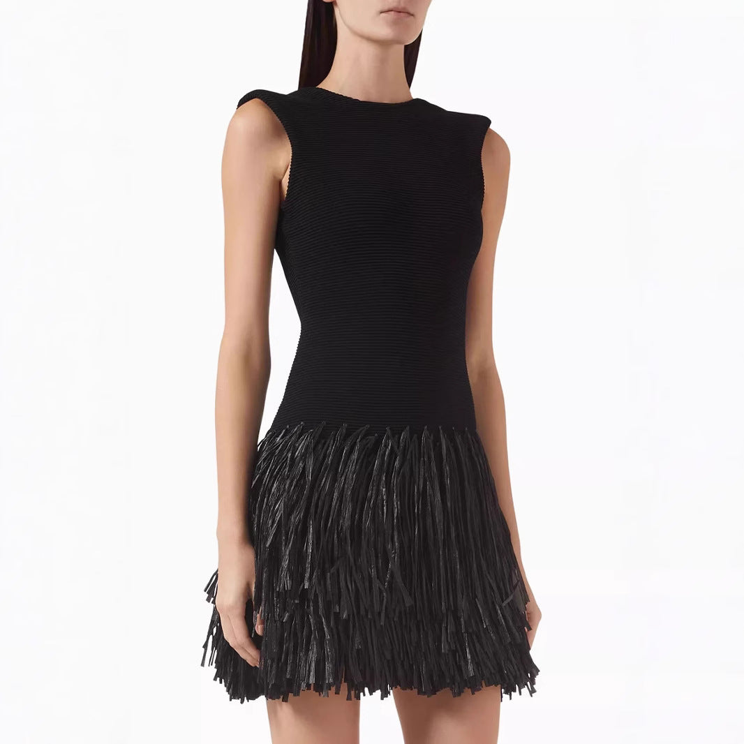 Damklänning – Slim Fit – Ärmlös – Franskjol – Rund Hals – Minilängd