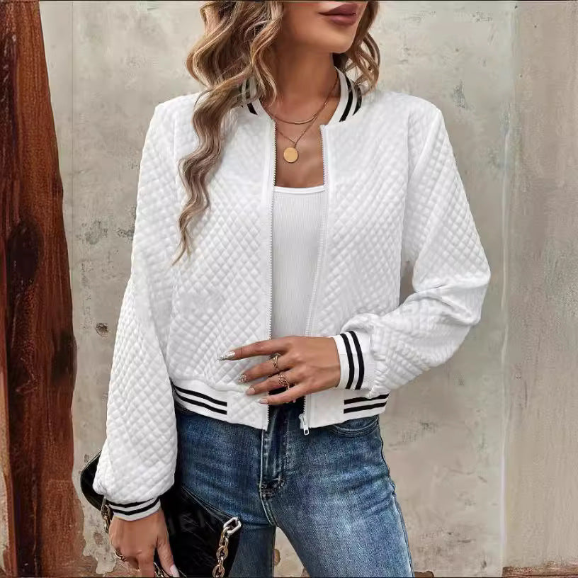 Dam Jacka Bomber – Quilted Design – Relaxed Fit – Ståkrage – Ribbad Kant – Dragkedja