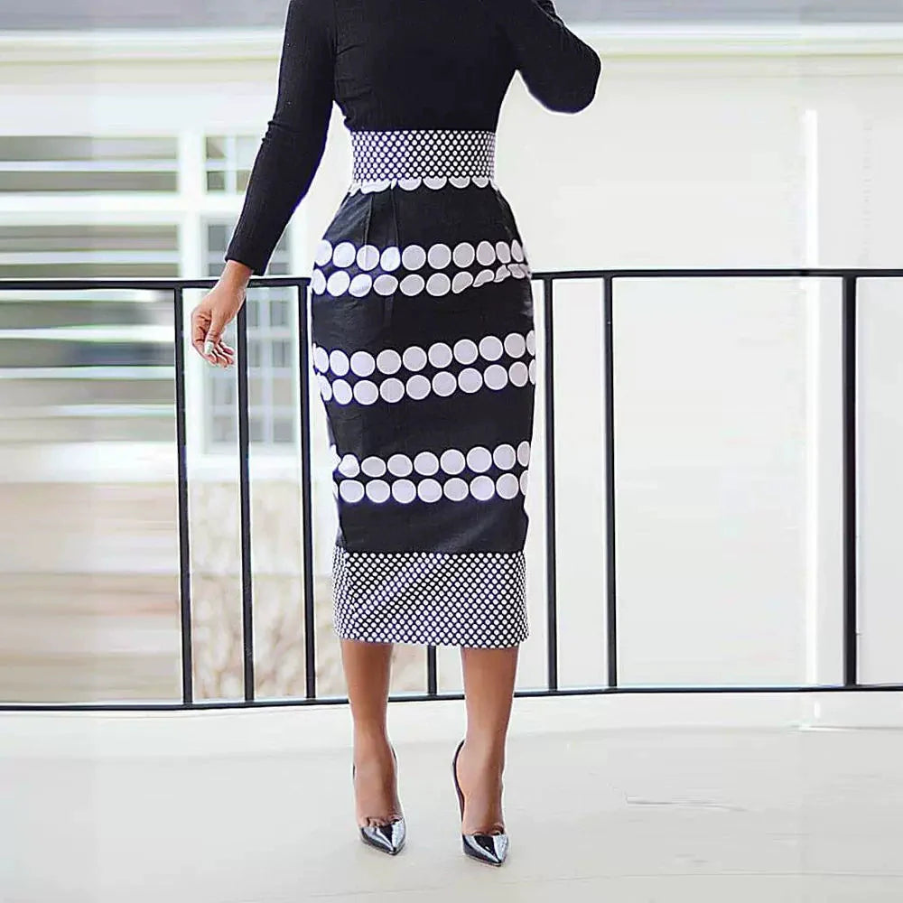 Damklänning Midi – Slim Fit – Prickigt Mönster – Långärmar – Slits Bak
