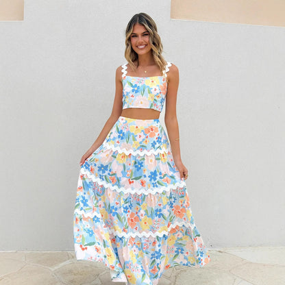 Damset – Croppad topp med spetsdetaljer – Högmidjad kjol med volanger i bomullsblandning