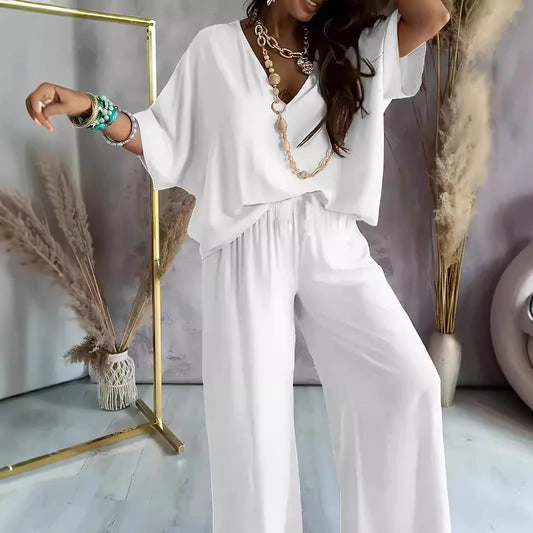 Damset med V-ringad topp och vida byxor – Avslappnad passform – Andningsbart tyg