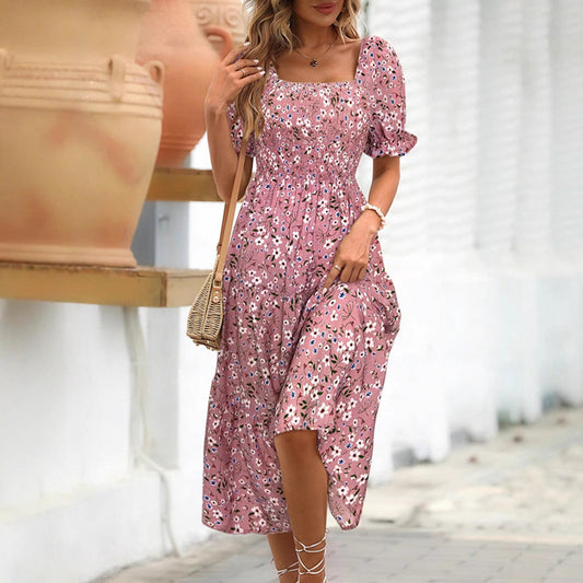 Damklänning midi – empireliv – puffärm – blommigt mönster – bomullsblandning – fyrkantsringning