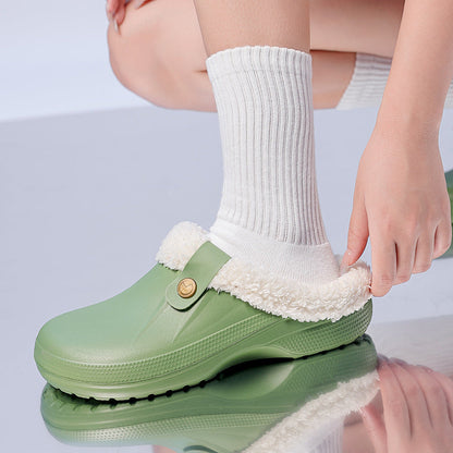 Damtofflor – Bred passform – Fleecefodrade – Vattenavvisande – Halksäker sula