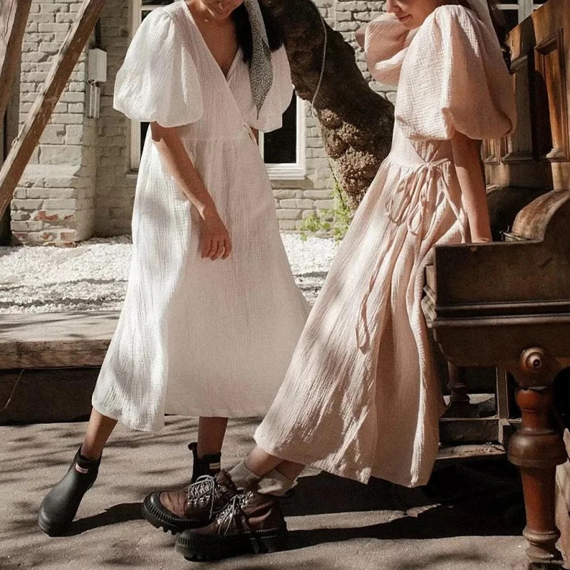 Damklänning – V-ringning – Puffärm – Textur – Avslappnad Passform – Midilängd