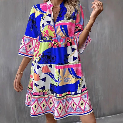 Damklänning – Avslappnad Passform – V-ringning – Volangkant – Vida Ärmarslut – Mönstrad