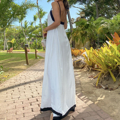 Damklänning maxi – Lång modell – Lätt tyg – Smala axelband – Kontrastdetalj