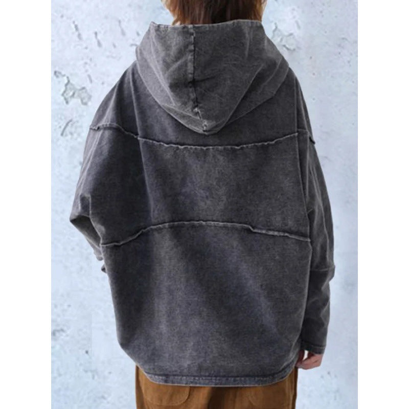 Dam Hoodie – Oversize Passform – Draperad Krage – Dekonstruerade Sömmar – Mjuk Cottonblandning