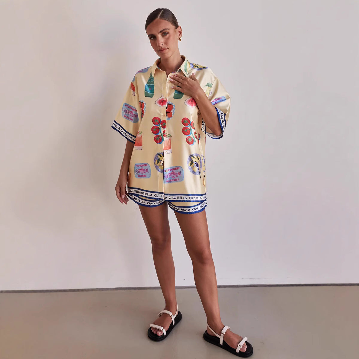 Dam Lounge Set – Satinkänsla – Avslappnad Passform – Kortärmad Skjorta & Shorts