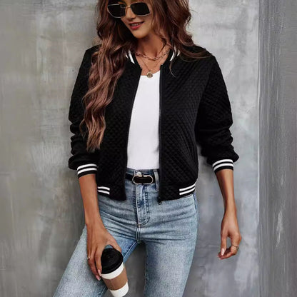 Dam Jacka Bomber – Quilted Design – Relaxed Fit – Ståkrage – Ribbad Kant – Dragkedja