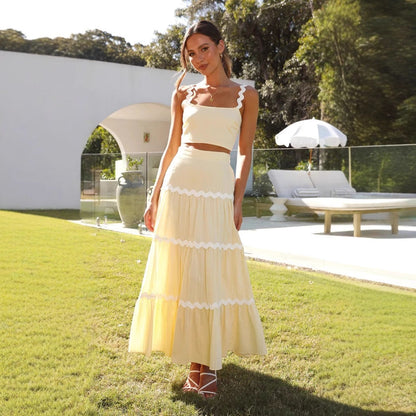 Damset – Axelbandslös Crop Top – Tierad Maxikjol – Vågig Kant – Lätt Bomull